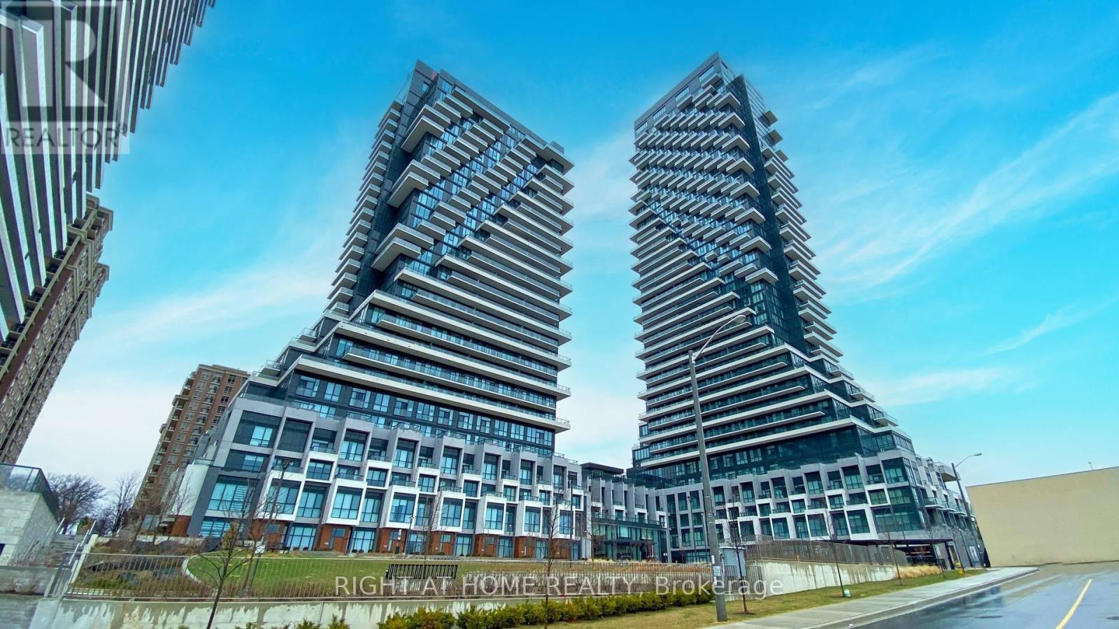 Apartment at 544 - 20 INN ON THE PARK DRIVE, Toronto (Banbury-Don Mills)