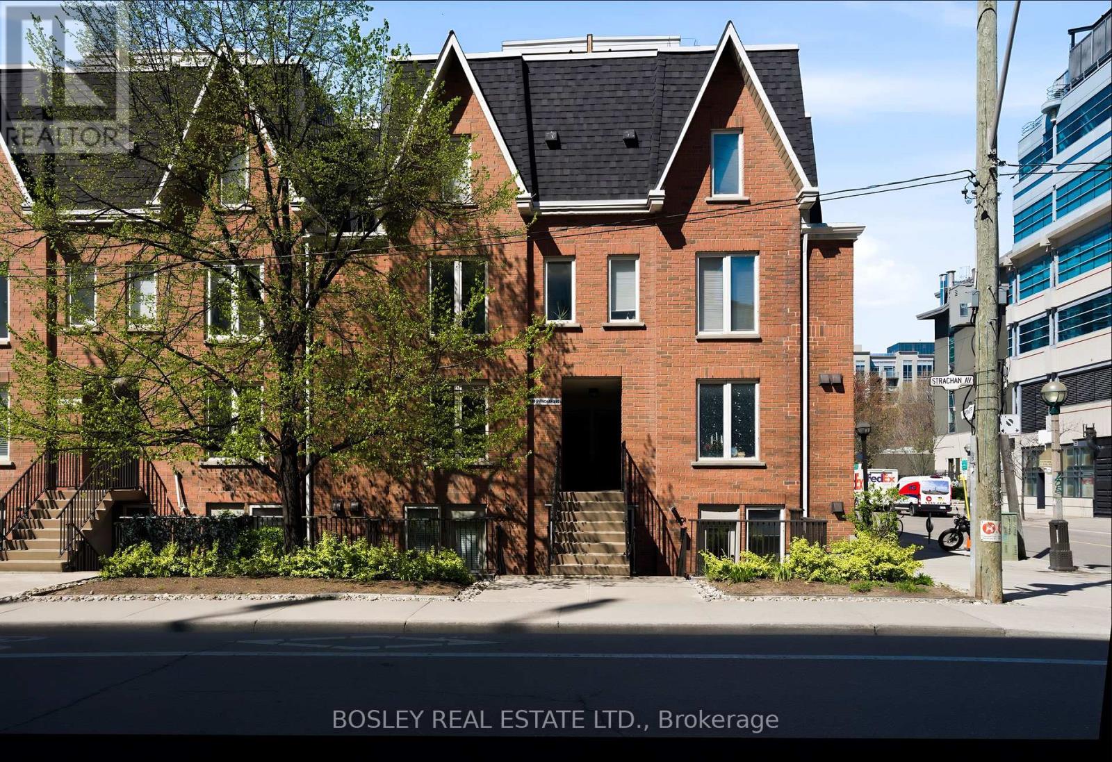 Townhouse at 606 - 100 STRACHAN AVENUE, Toronto (Niagara)