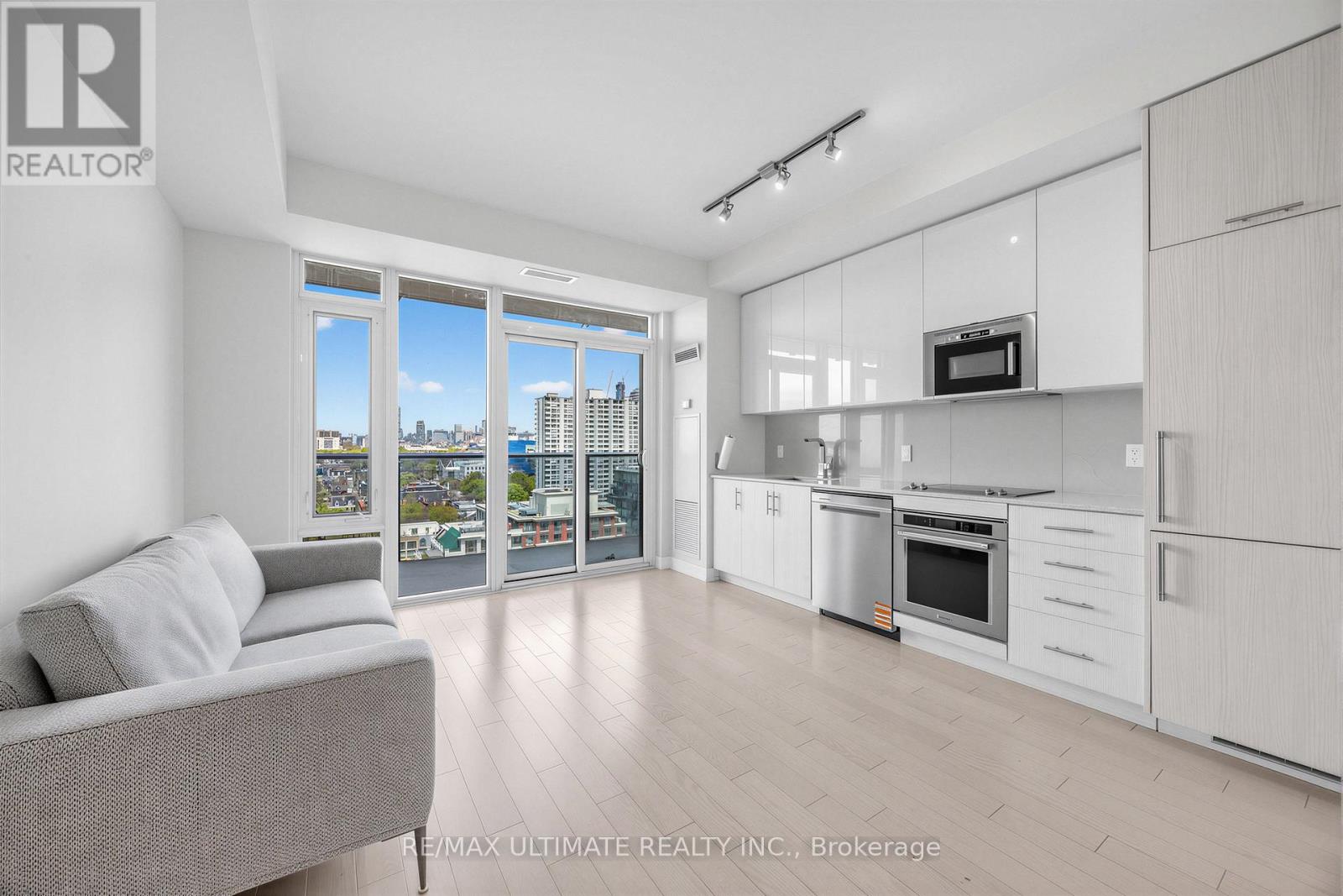 Apartment at 1708 - 330 RICHMOND STREET W, Toronto (Waterfront Communities)