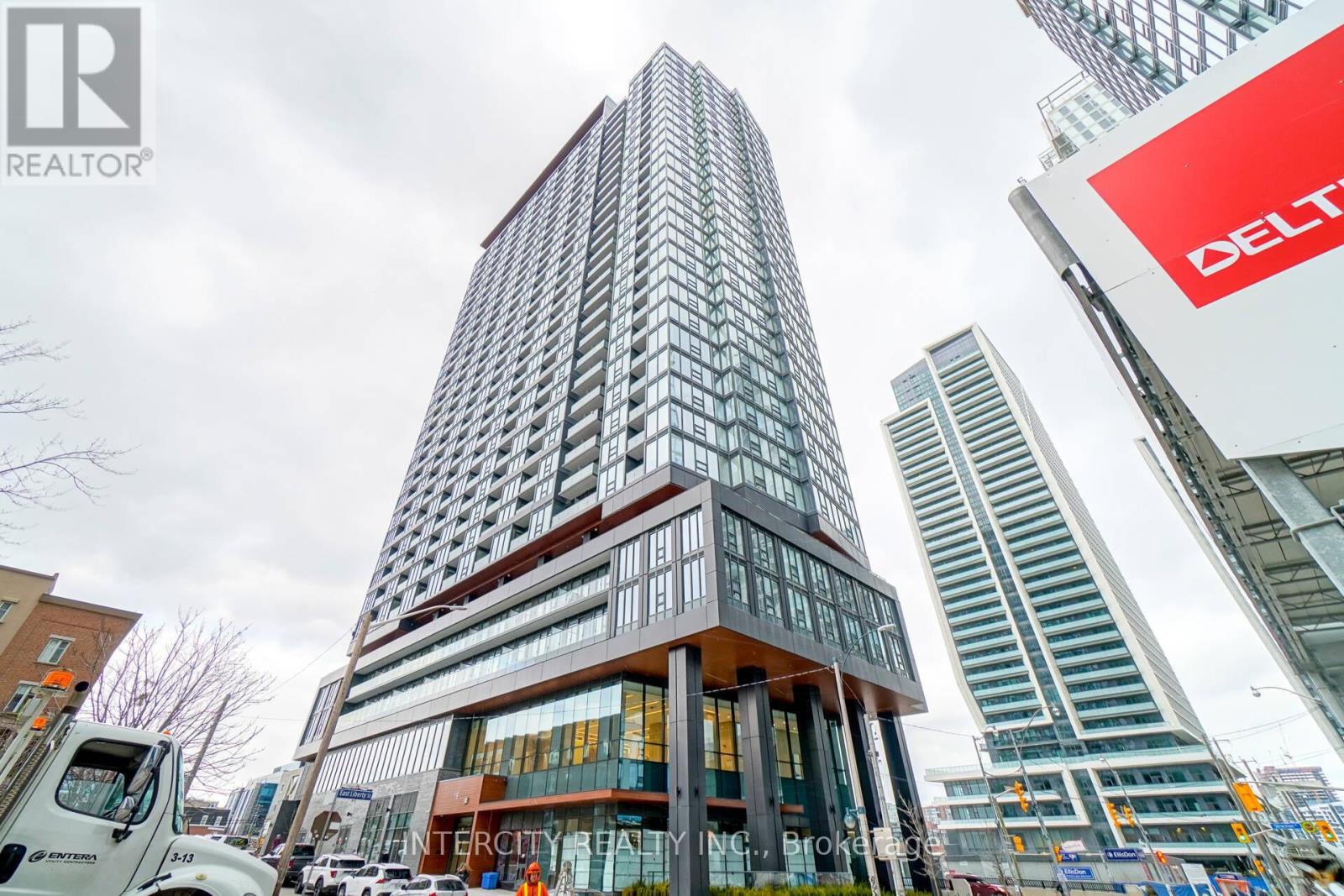 Apartment at 2709 - 19 WESTERN BATTERY ROAD, Toronto (Niagara)