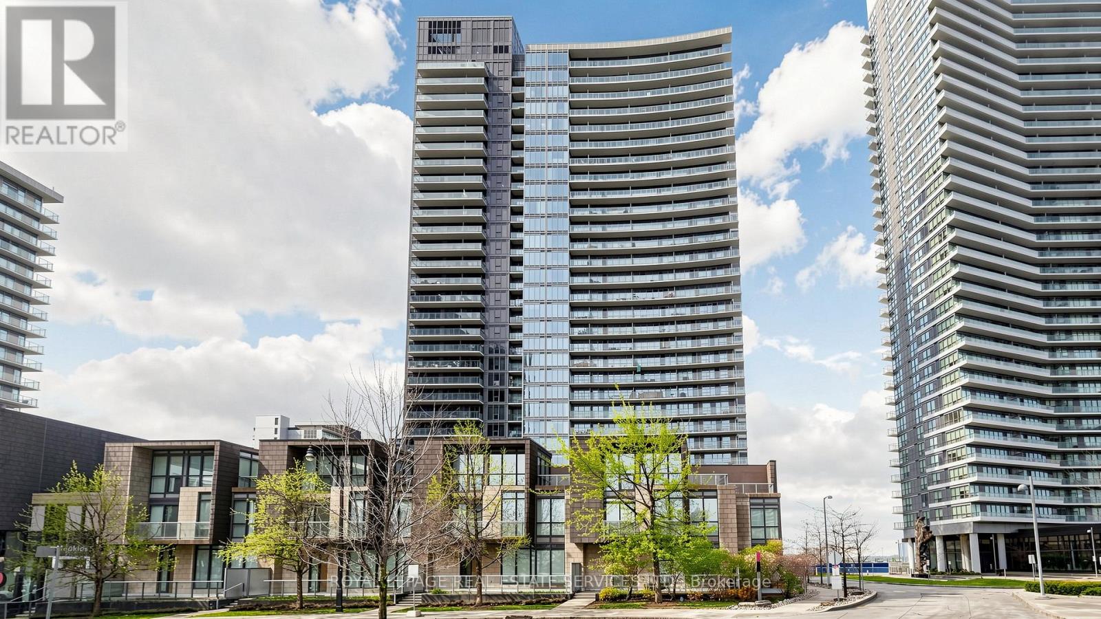 Apartment at 809 - 121 MCMAHON DRIVE, Toronto (Bayview Village)
