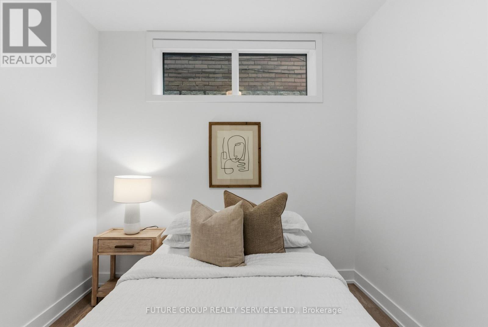 Detached at UNIT 1 - 86 KENWOOD AVENUE, Toronto