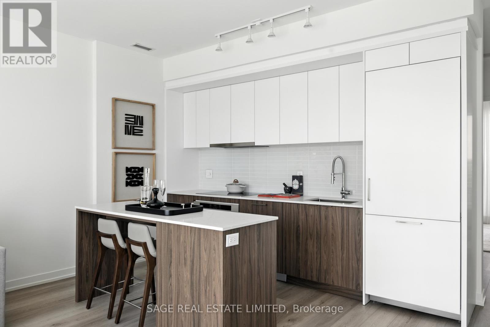 Apartment at 808 - 863 ST CLAIR AVENUE W, Toronto