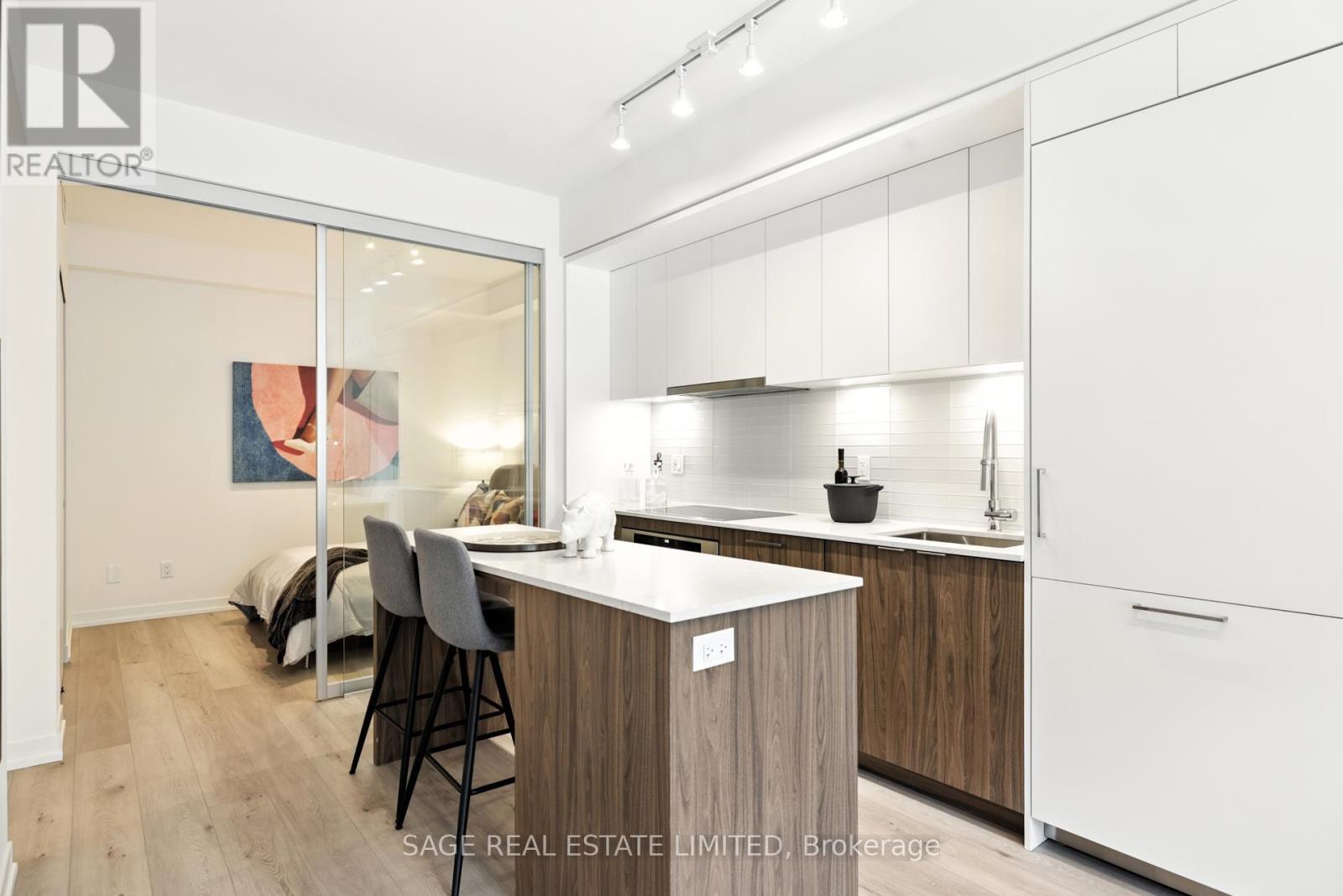 Apartment at 206 - 863 ST CLAIR AVENUE W, Toronto