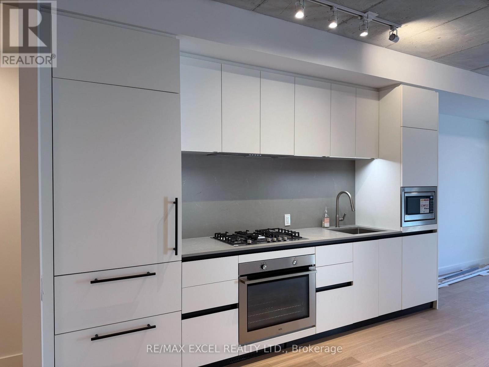 Apartment at 218 - 1720 BAYVIEW AVENUE, Toronto (Mount Pleasant East)
