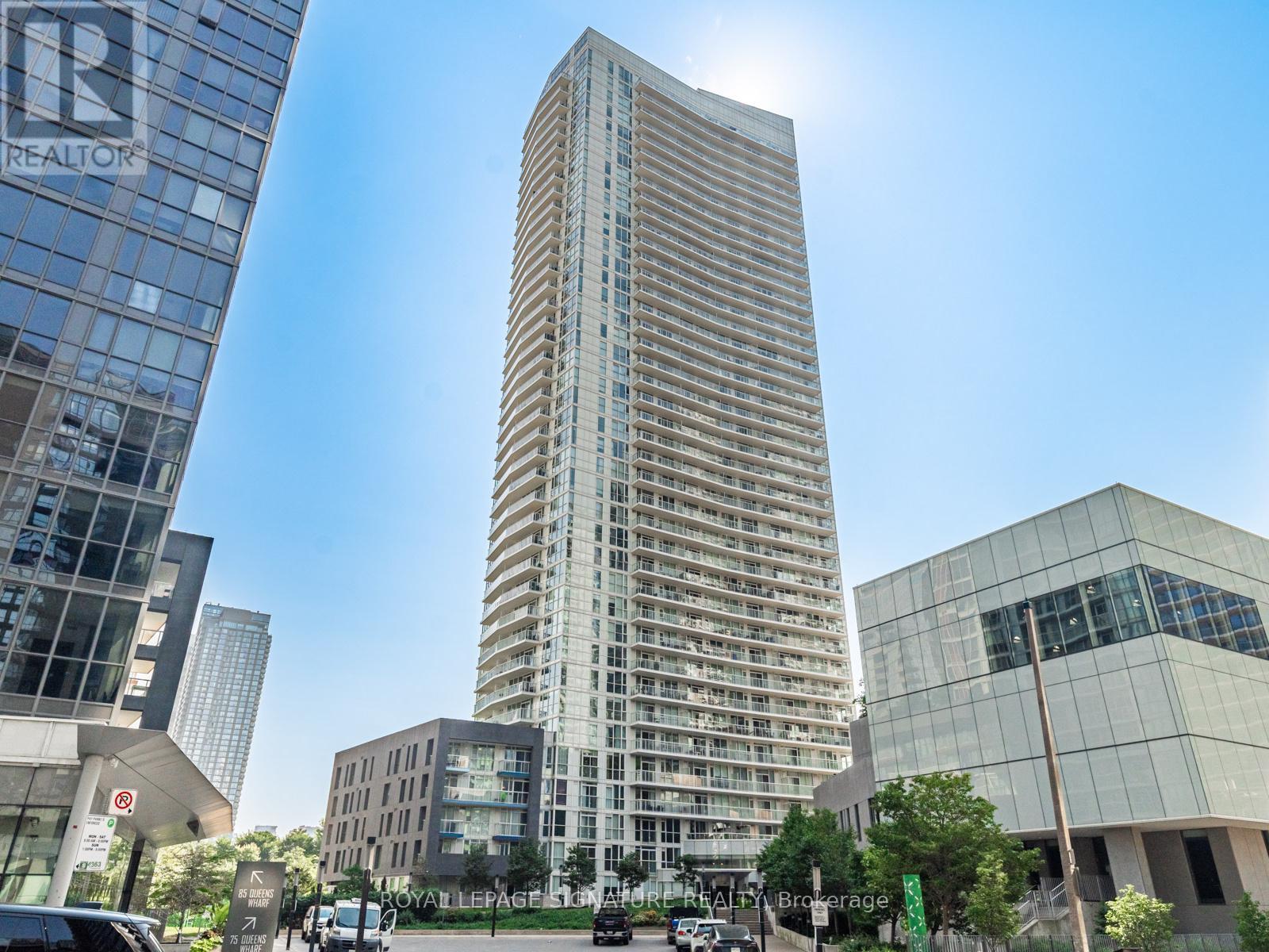 Apartment at 815 - 75 QUEENS WHARF ROAD, Toronto (Waterfront Communities)