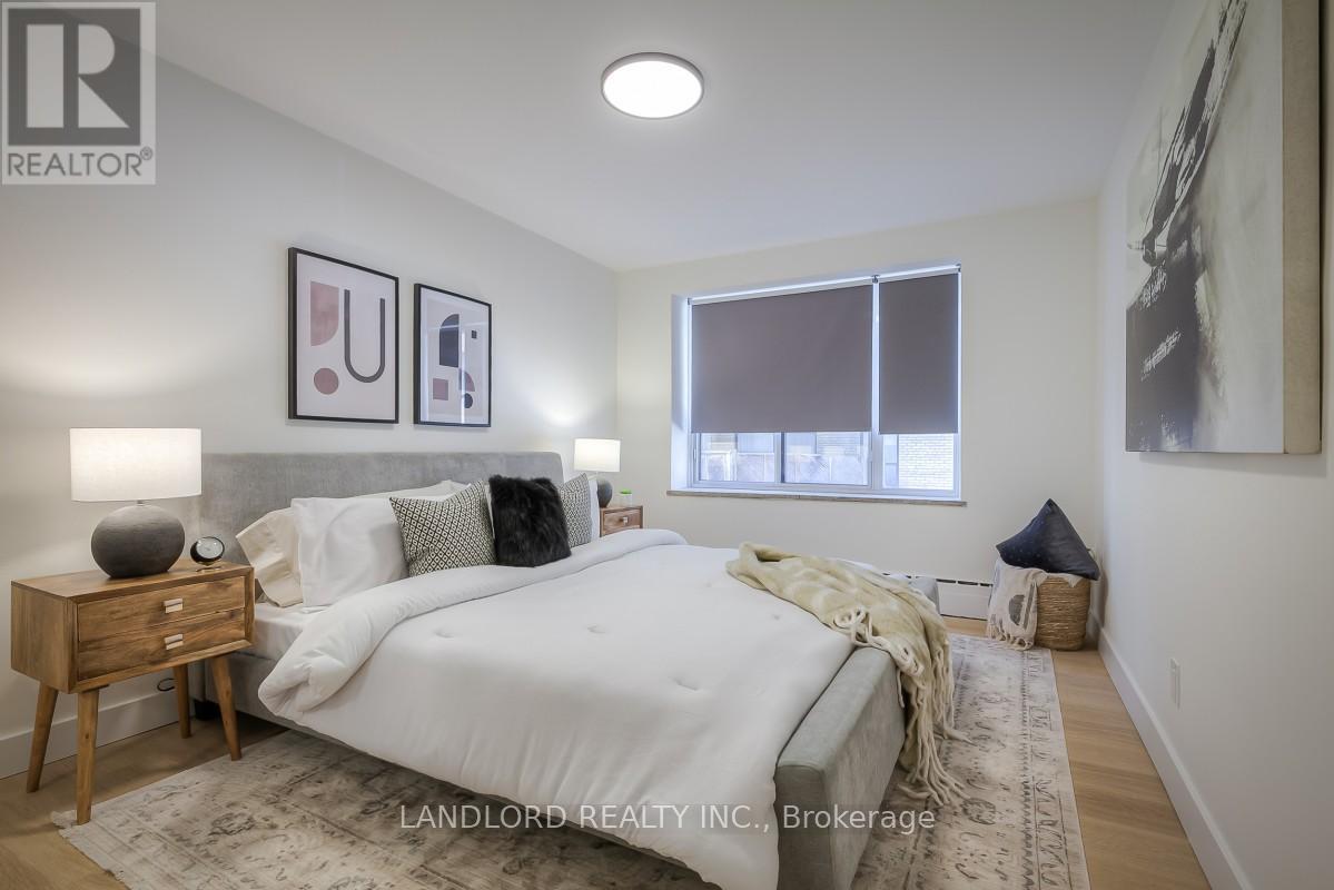 Multiplex at 405 - 420 EGLINTON AVENUE E, Toronto
