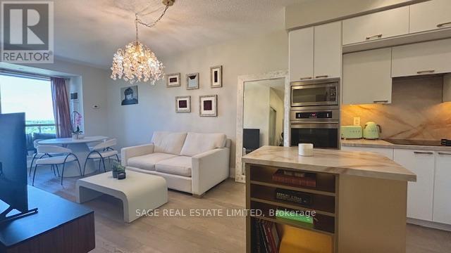 Apartment at 1125 - 120 HARRISON GARDEN BOULEVARD, Toronto (Willowdale East)