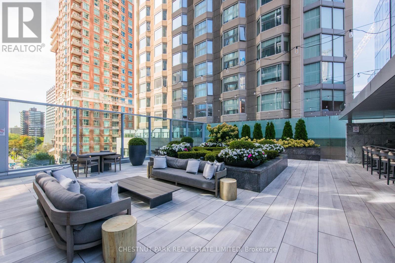 Apartment at 2703 - 200 CUMBERLAND STREET, Toronto