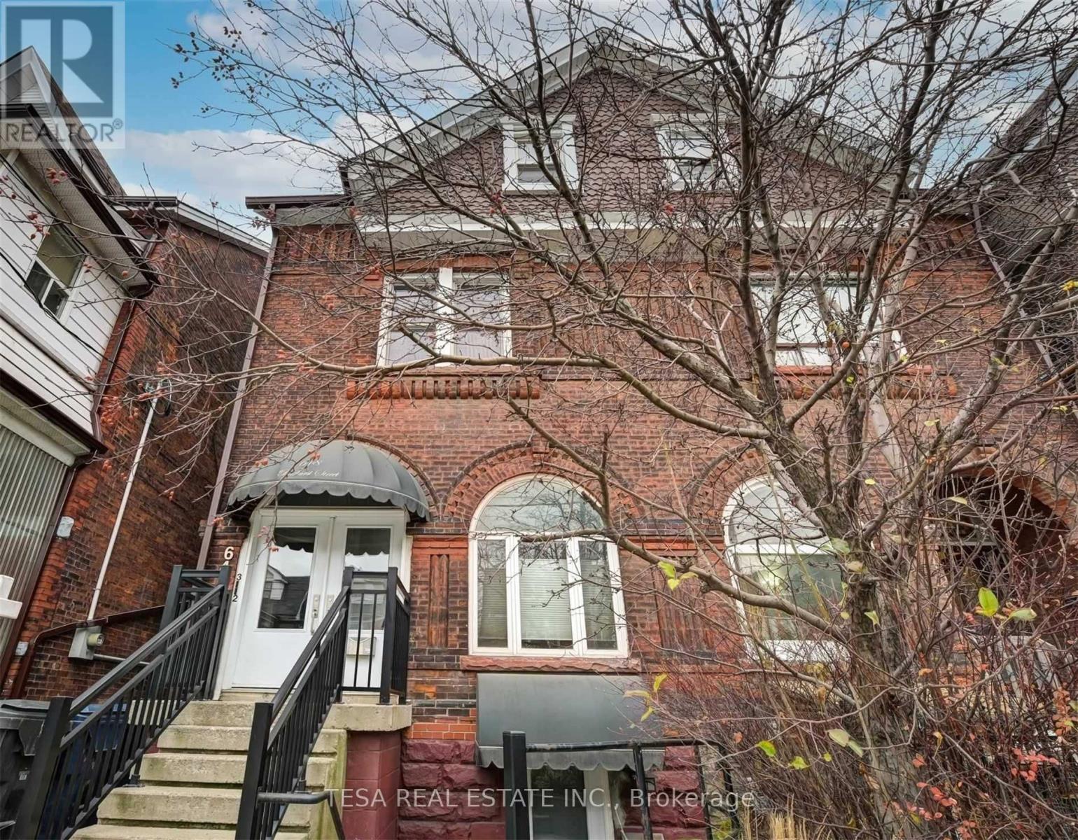 Multiplex at 2ND FLOOR - 648 BATHURST STREET, Toronto (Palmerston-Little Italy)