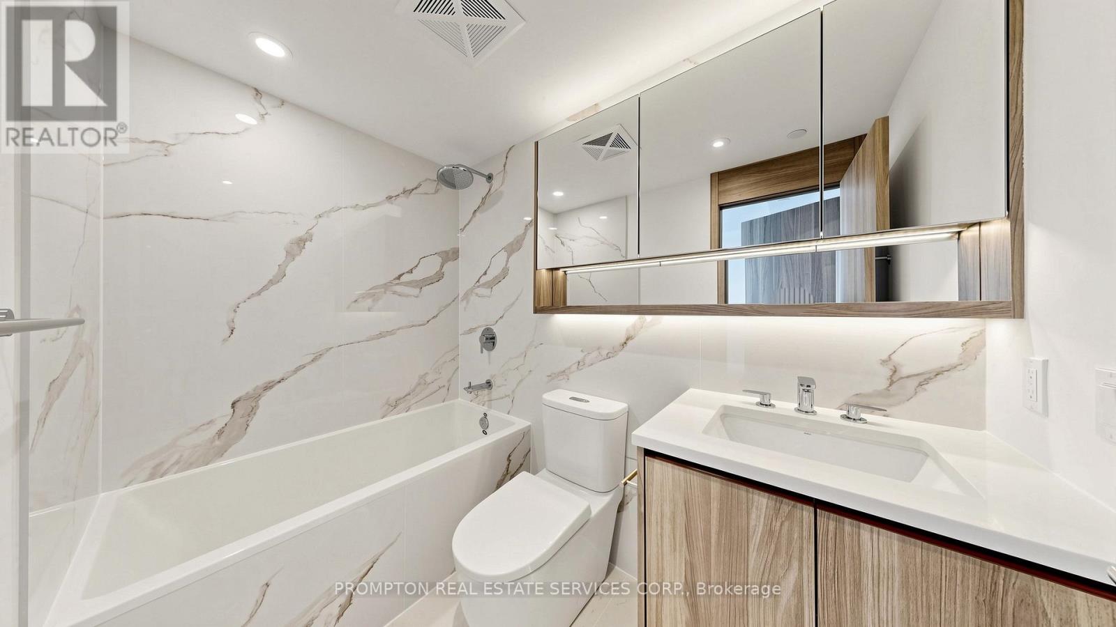Apartment at 1711 - 68 ESTHER SHINER BOULEVARD, Toronto