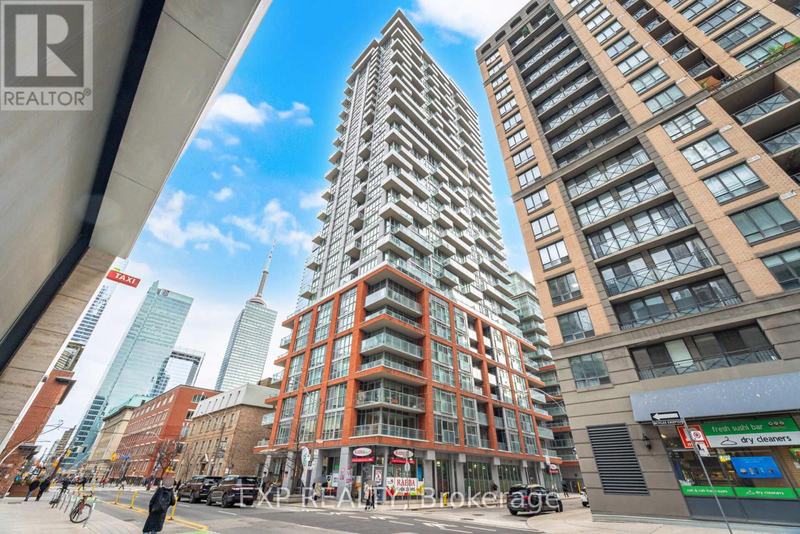Apartment at 1907 - 126 SIMCOE STREET, Toronto (Waterfront Communities)