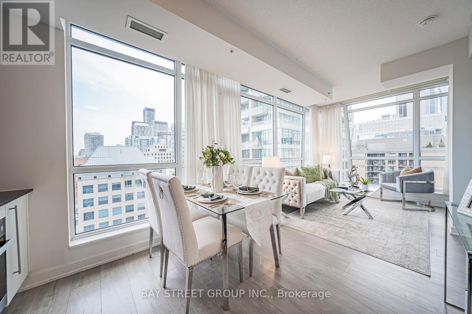 Apartment at 1502 - 30 NELSON STREET, Toronto (Waterfront Communities)