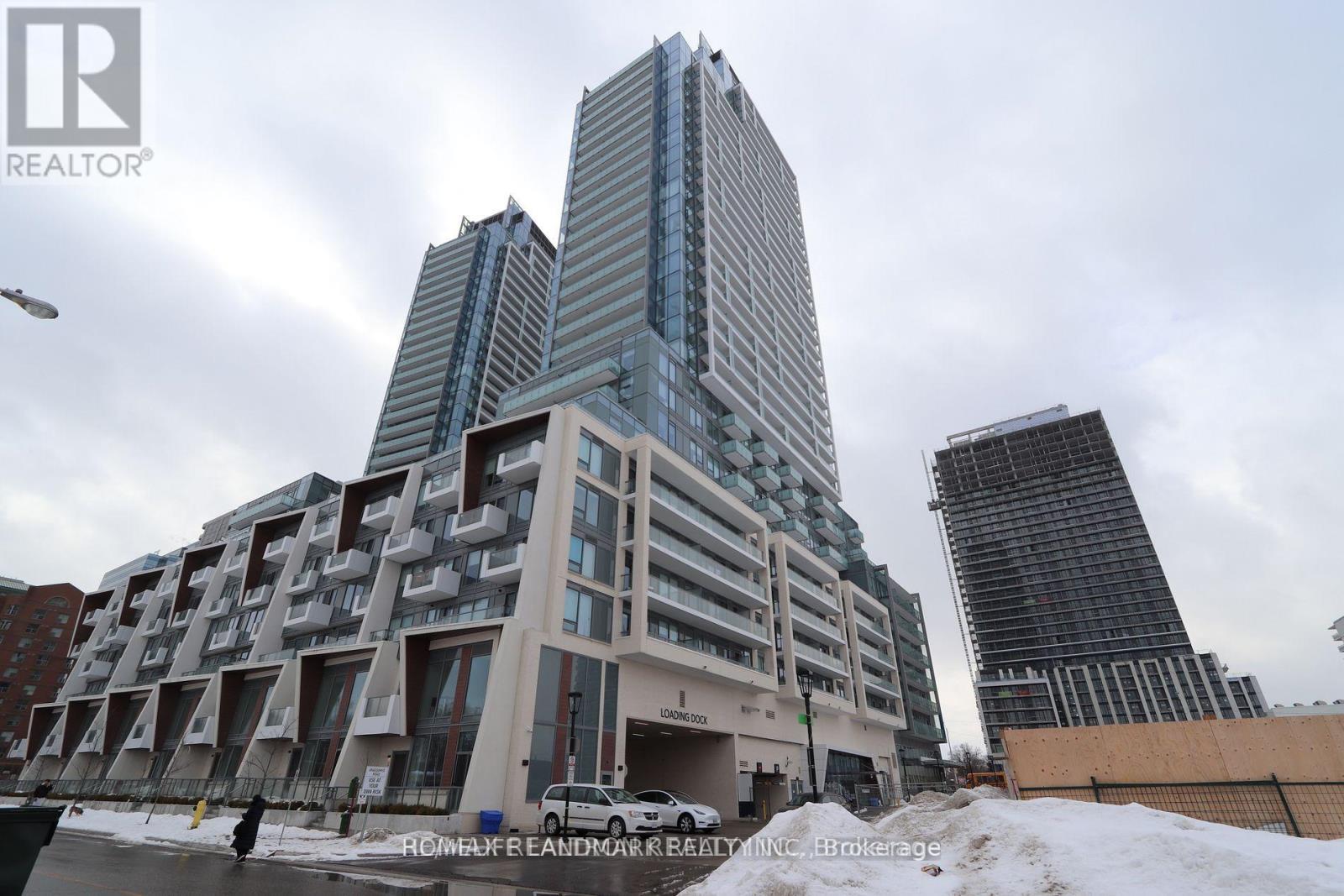 Apartment at N1114 - 7 GOLDEN LION HEIGHTS, Toronto (Newtonbrook East)