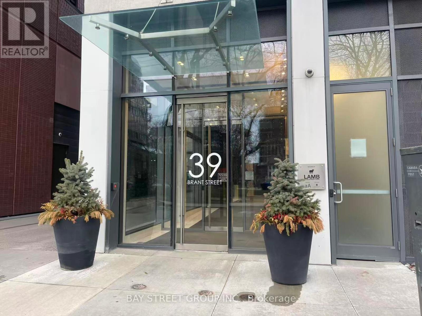 Apartment at 811 - 39 BRANT STREET, Toronto (Waterfront Communities)