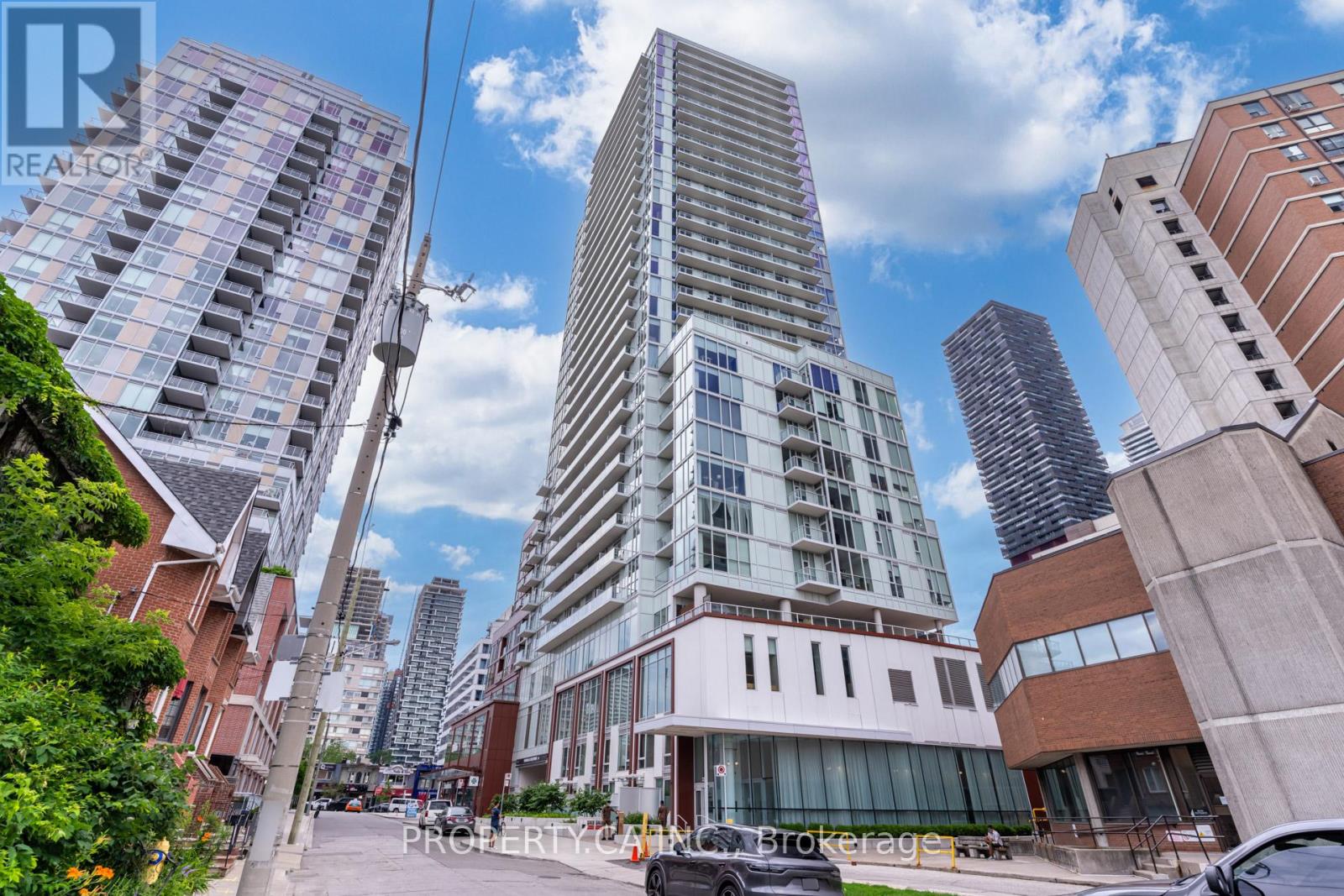 Apartment at 719 - 33 HELENDALE AVENUE, Toronto (Yonge-Eglinton)