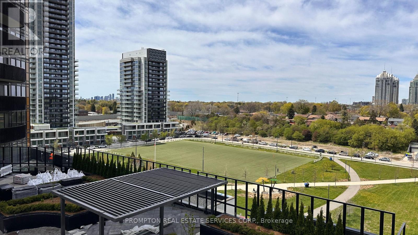 Apartment at 1011 - 75 BILLES HEIGHTS, Toronto (Bayview Village)