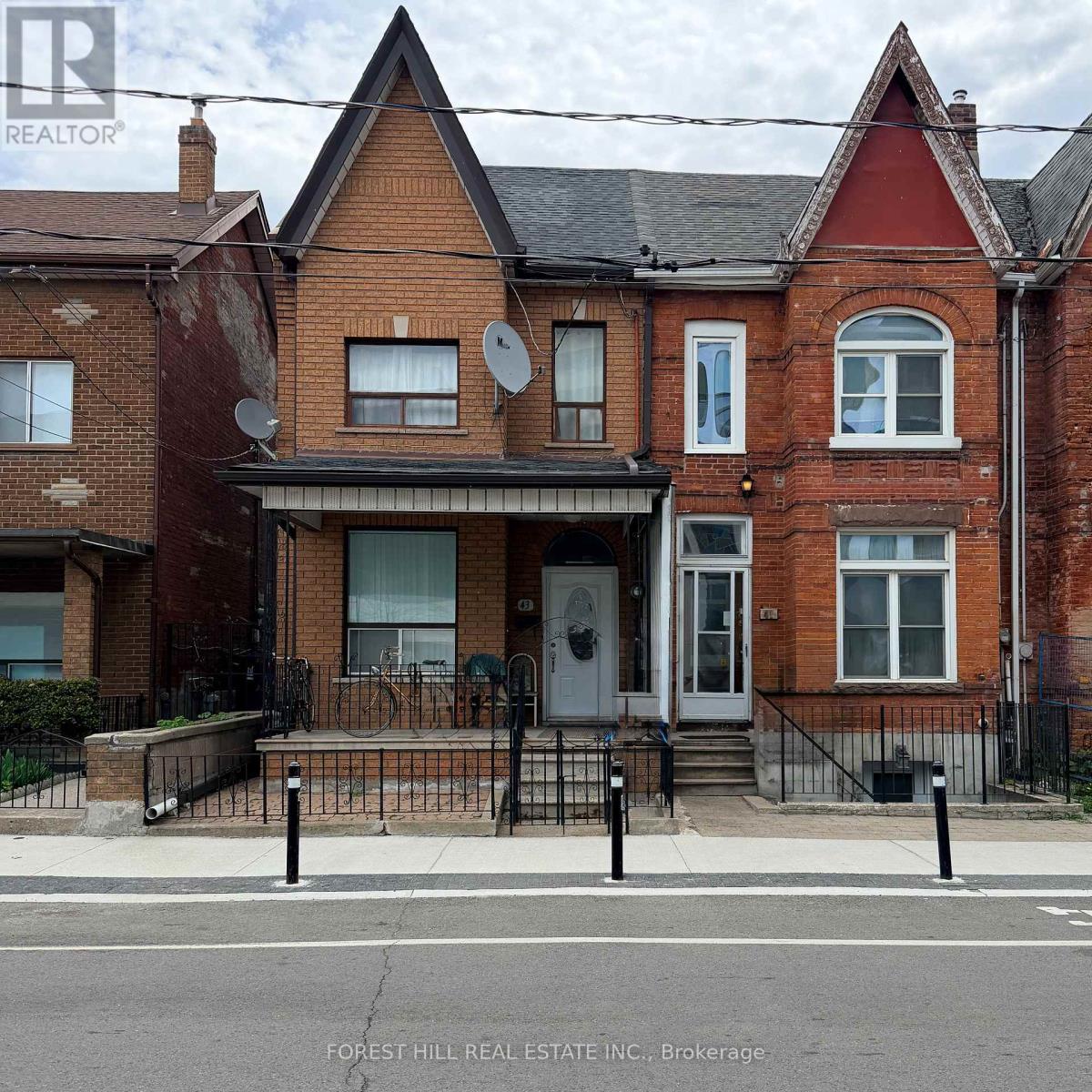 Townhouse at #LOWER - 41 GLADSTONE AVENUE, Toronto (Little Portugal)