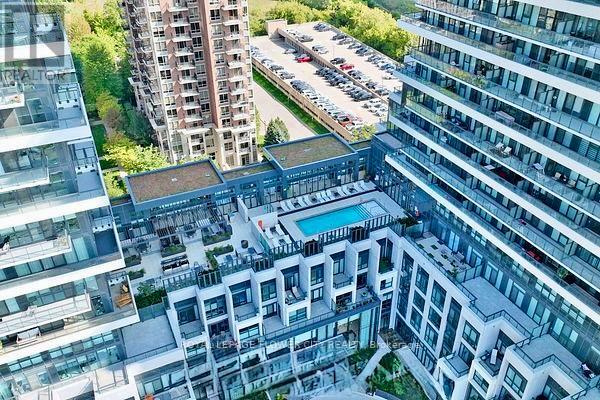Apartment at 938 - 20 INN ON THE PARK DRIVE, Toronto