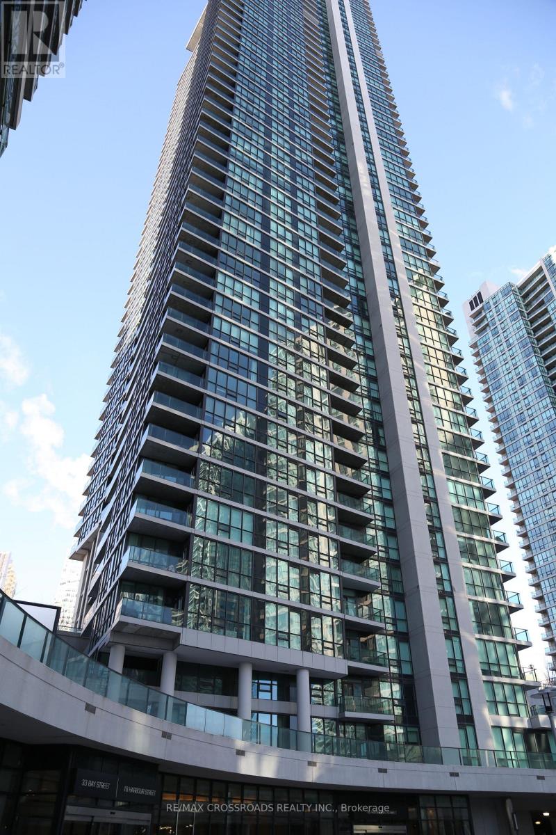 Apartment at 401 - 18 HARBOUR STREET, Toronto (Waterfront Communities)