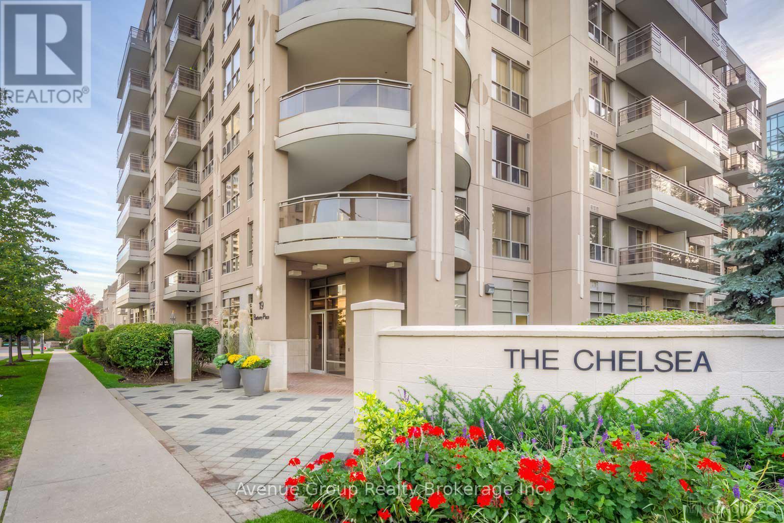 Apartment at 313 - 19 BARBERRY PLACE, Toronto (Bayview Village)