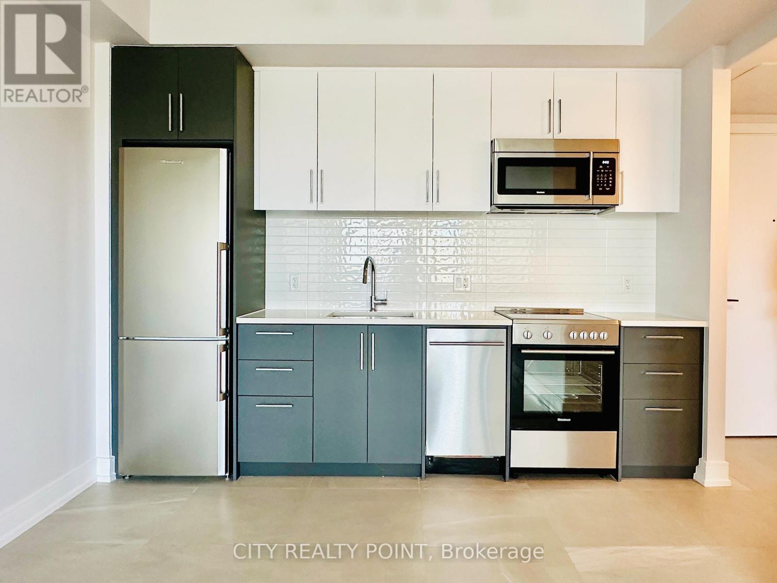 Apartment at 1010 - 2525 BATHURST STREET, Toronto (Forest Hill North)