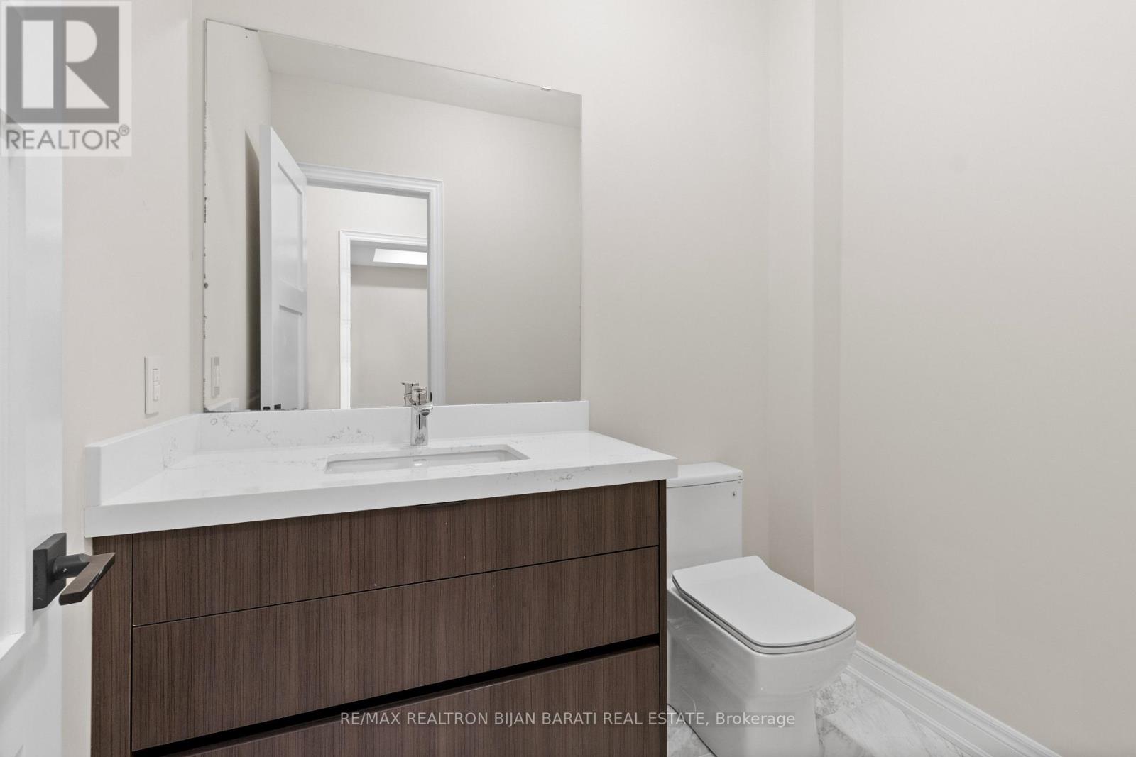 Detached at 29 BALLYCONNOR COURT, Toronto