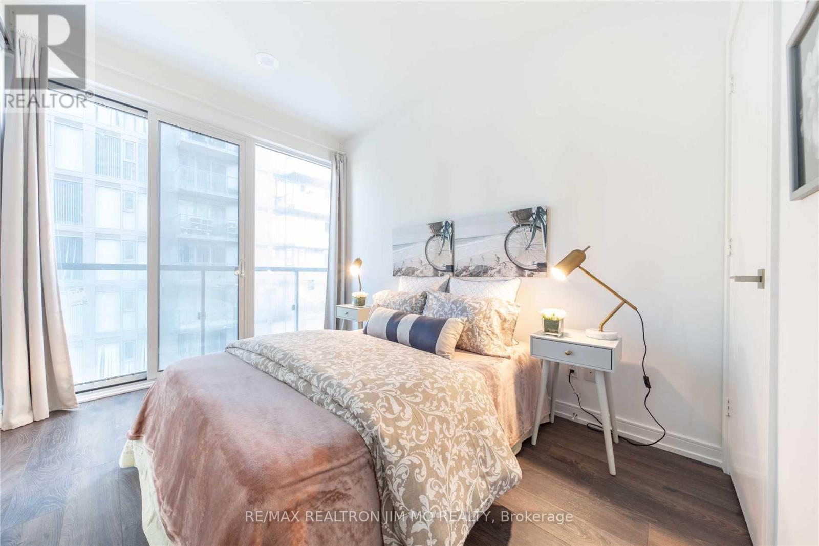 Apartment at 706 - 28 WELLESLEY STREET E, Toronto