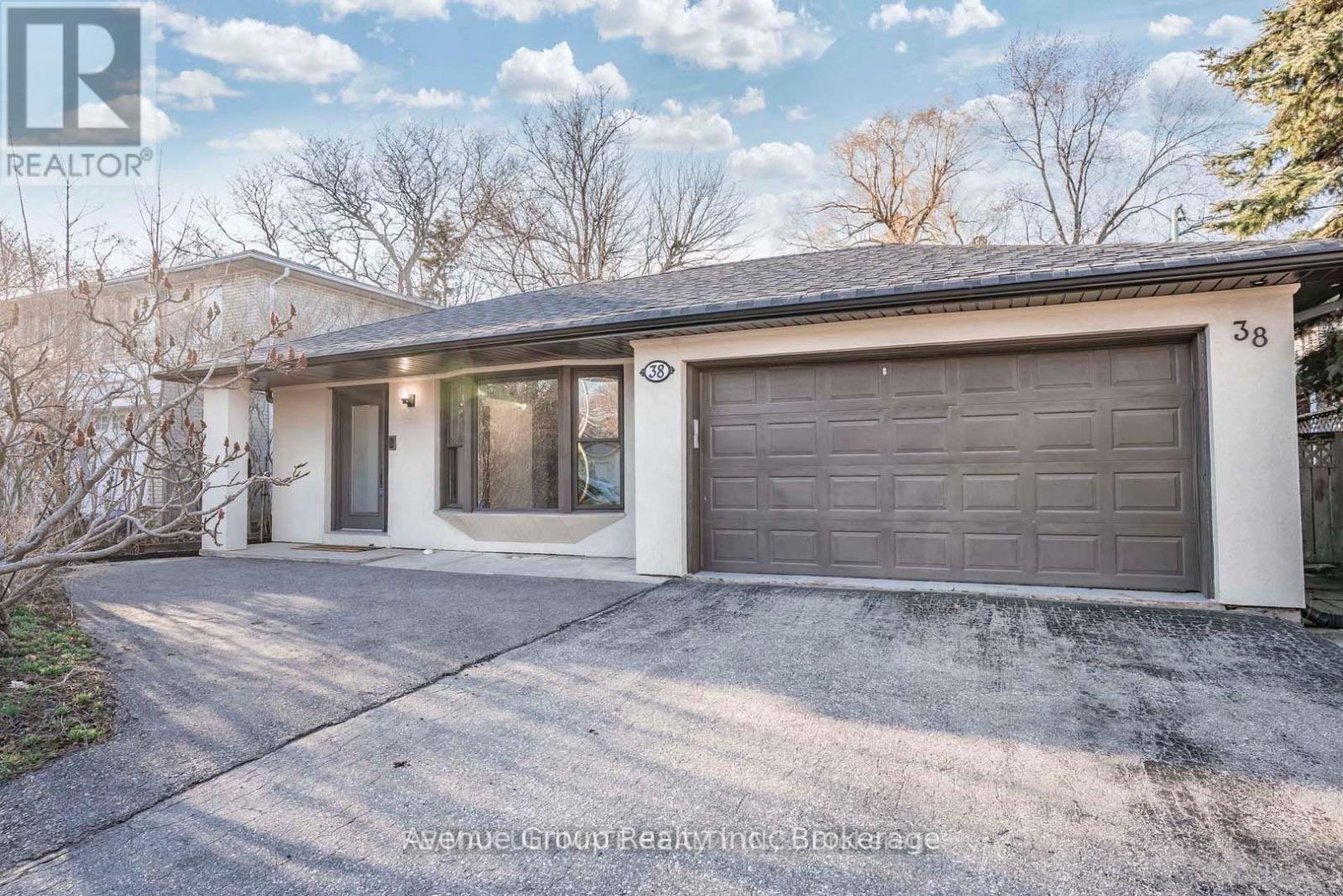 Detached at MAIN - 38 HOPPERTON DRIVE, Toronto (St. Andrew-Windfields)