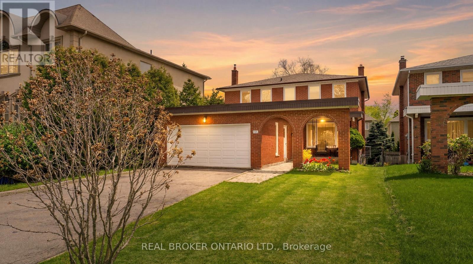Detached at 111 MADAWASKA AVENUE, Toronto (Newtonbrook East)