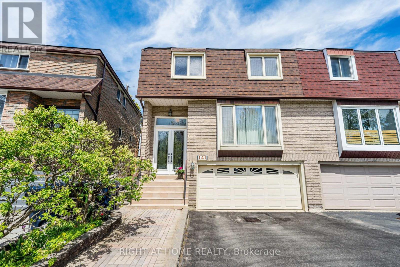 Semi-Detached/Link at 141 DOLLERY COURT, Toronto (Westminster-Branson)