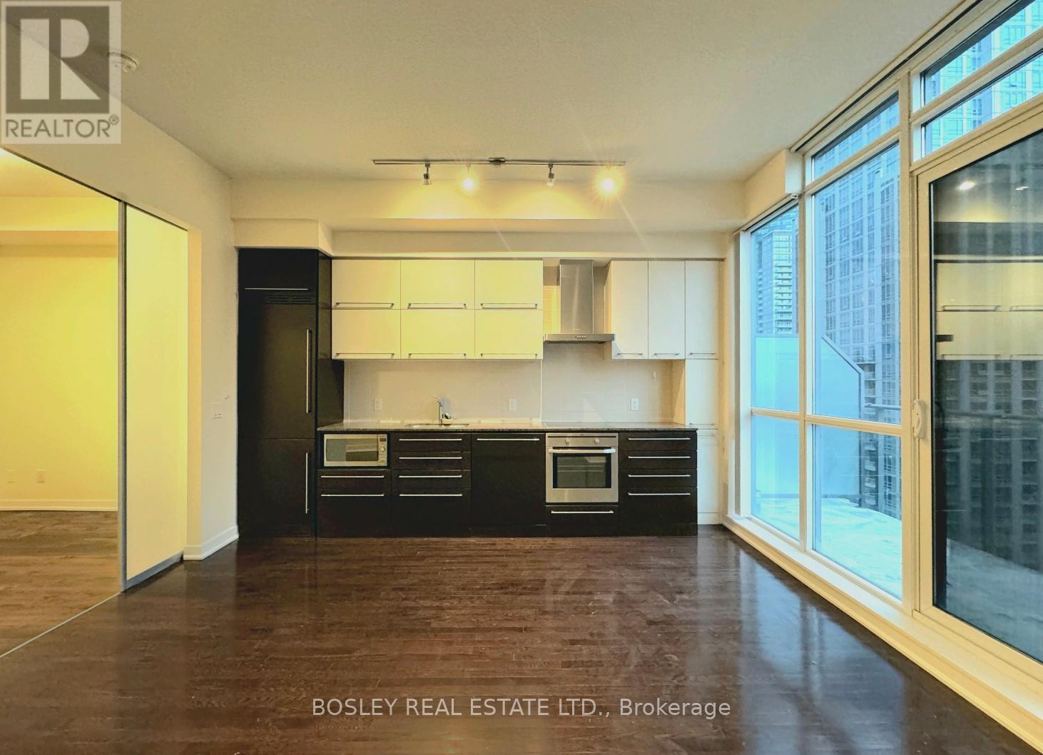 Apartment at 2708 - 770 BAY STREET, Toronto (Bay Street Corridor)