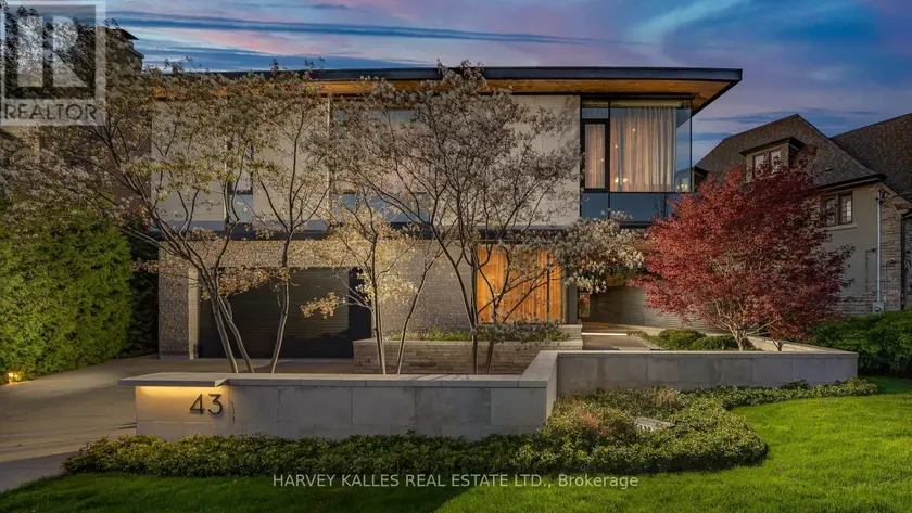 Detached at 43 HILLHOLM ROAD, Toronto