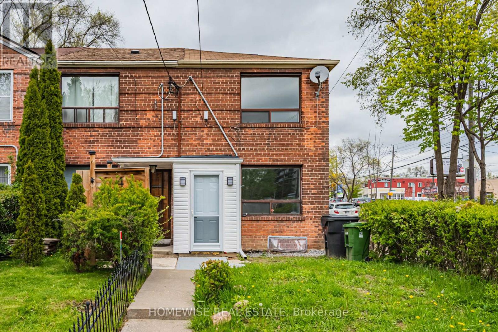 Semi-Detached/Link at 2 KHEDIVE AVENUE, Toronto (Englemount-Lawrence)