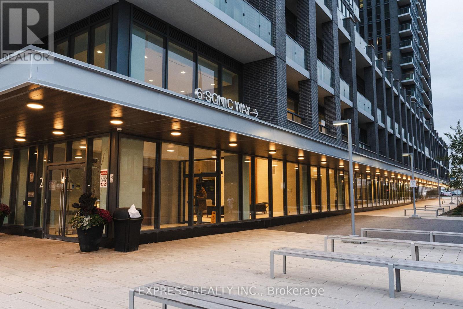 Apartment at 401 - 6 SONIC WAY, Toronto (Flemingdon Park)
