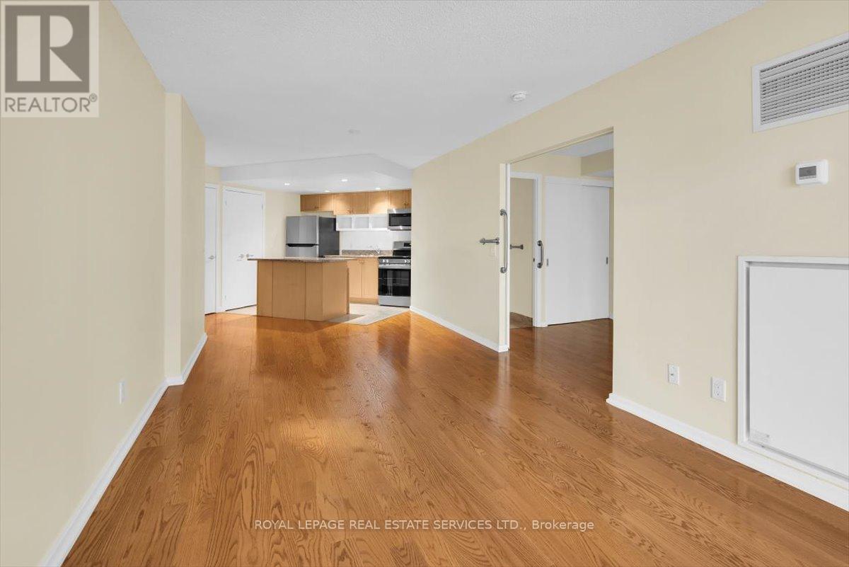 Apartment at 1104 - 208 QUEENS QUAY W, Toronto