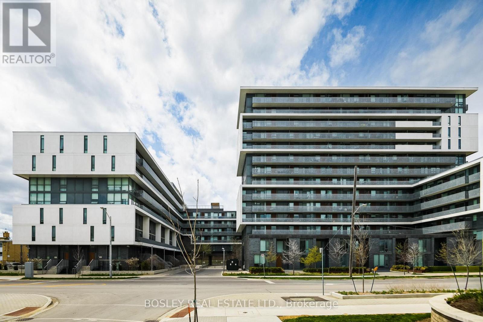 Apartment at 723 - 120 VARNA DRIVE, Toronto (Englemount-Lawrence)