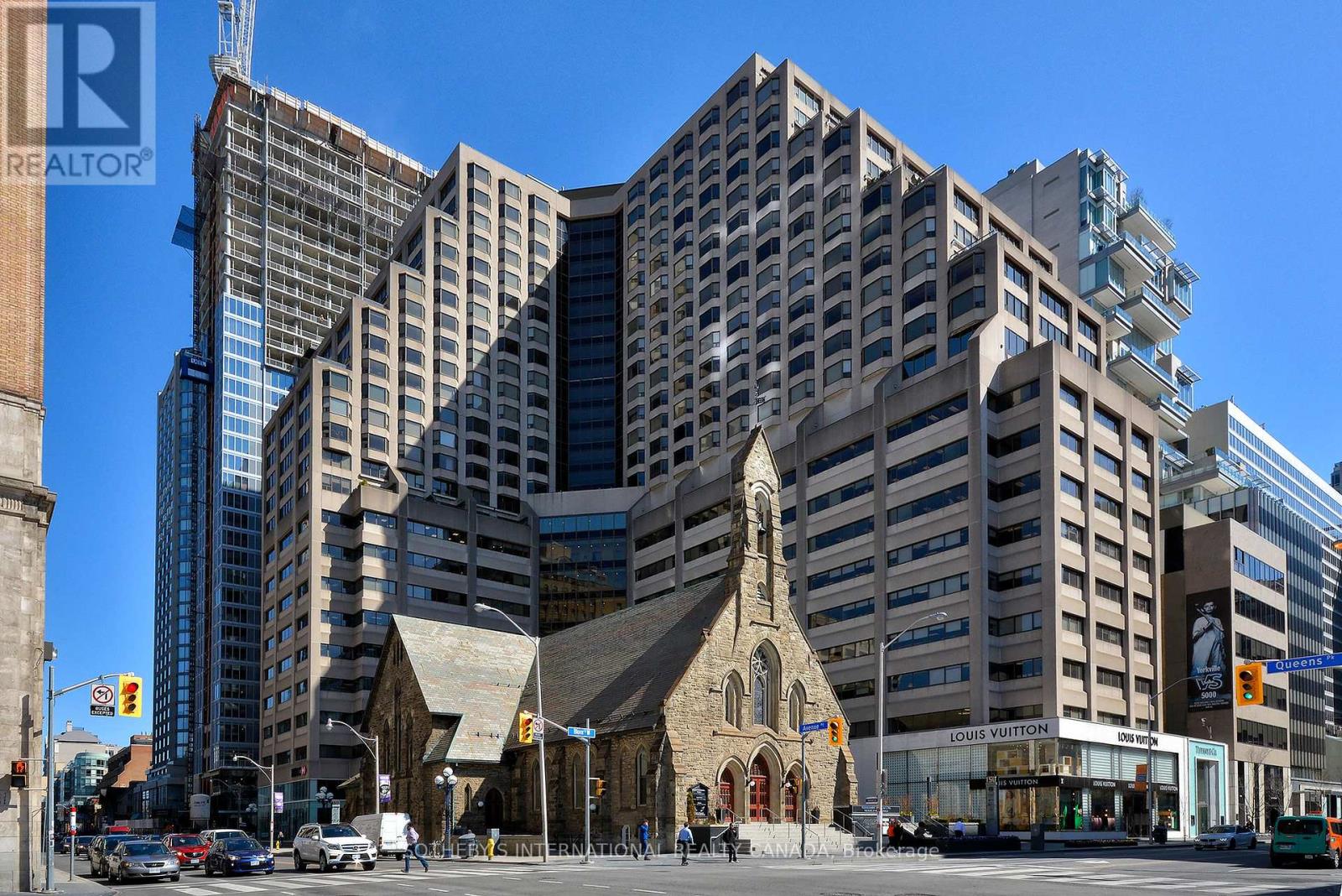 Apartment at 2202 - 175 CUMBERLAND STREET, Toronto (Annex)