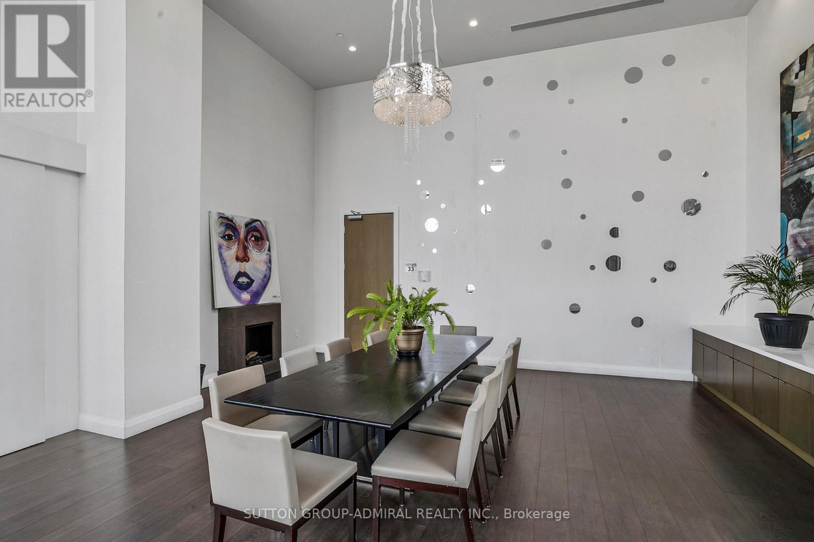Apartment at PH09 - 68 CANTERBURY PLACE, Toronto