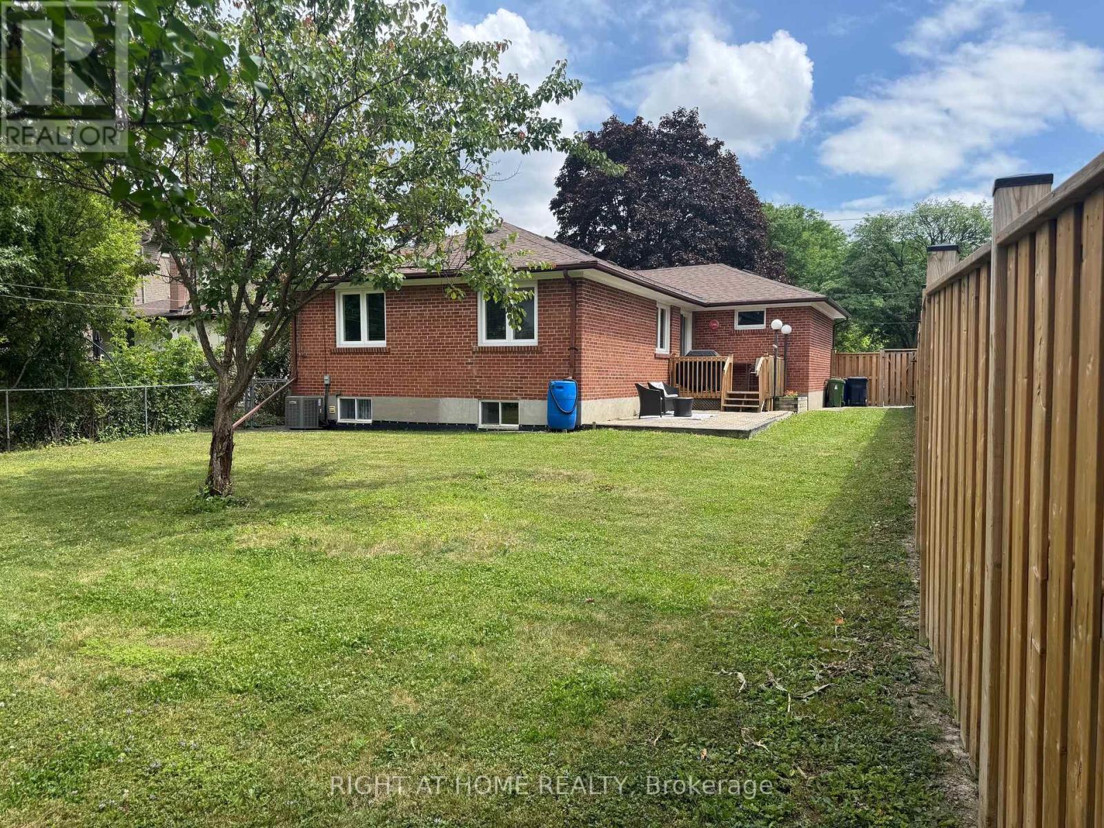 Detached at 220 HOMEWOOD AVENUE, Toronto