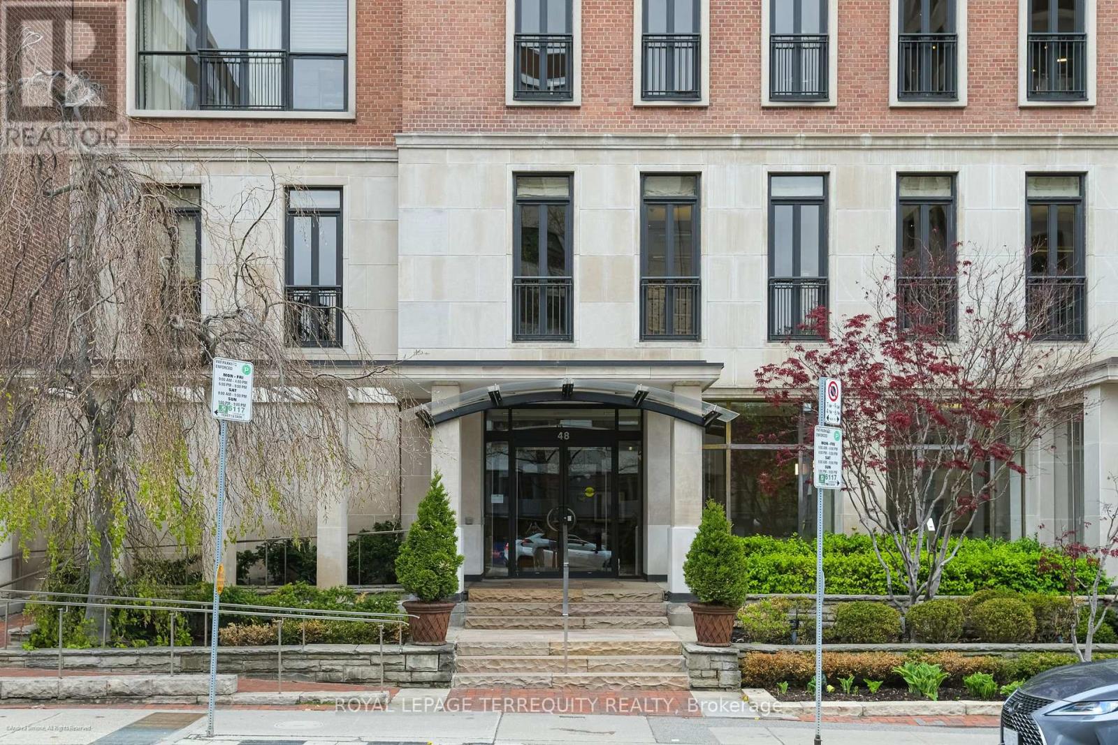 Apartment at 406 - 48 ST CLAIR AVENUE W, Toronto