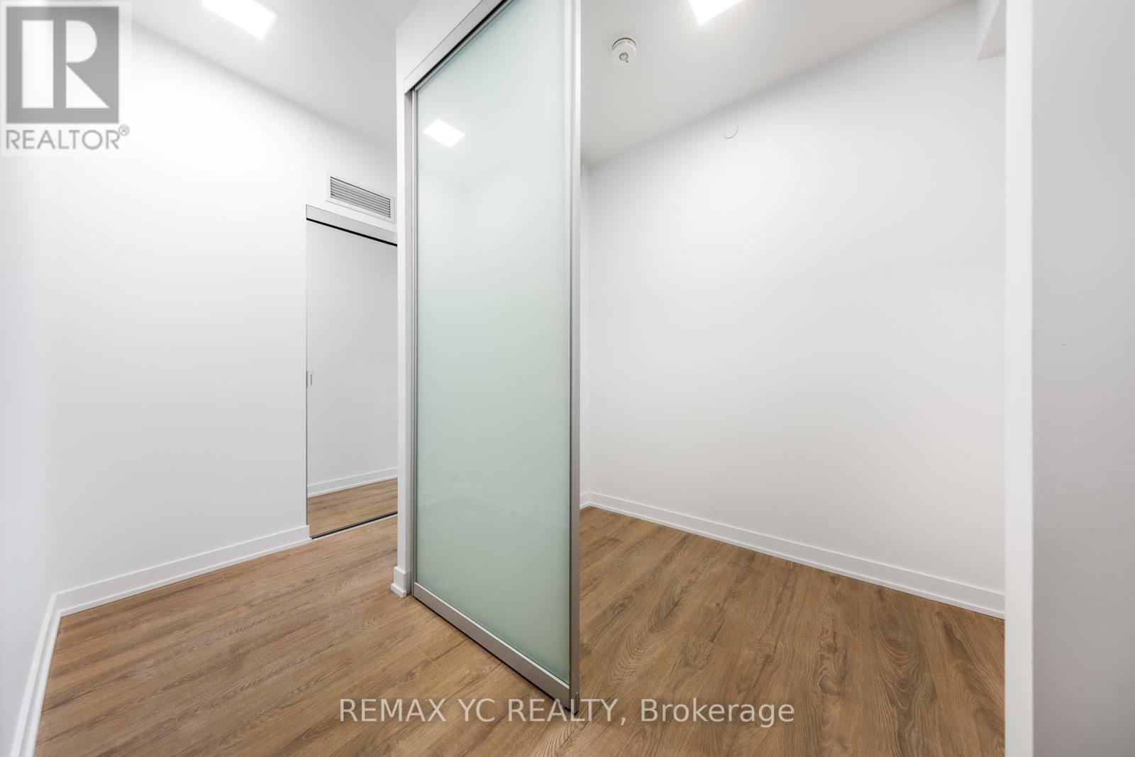 Apartment at 2109 - 29 GREEN TRAIL COURT, Toronto