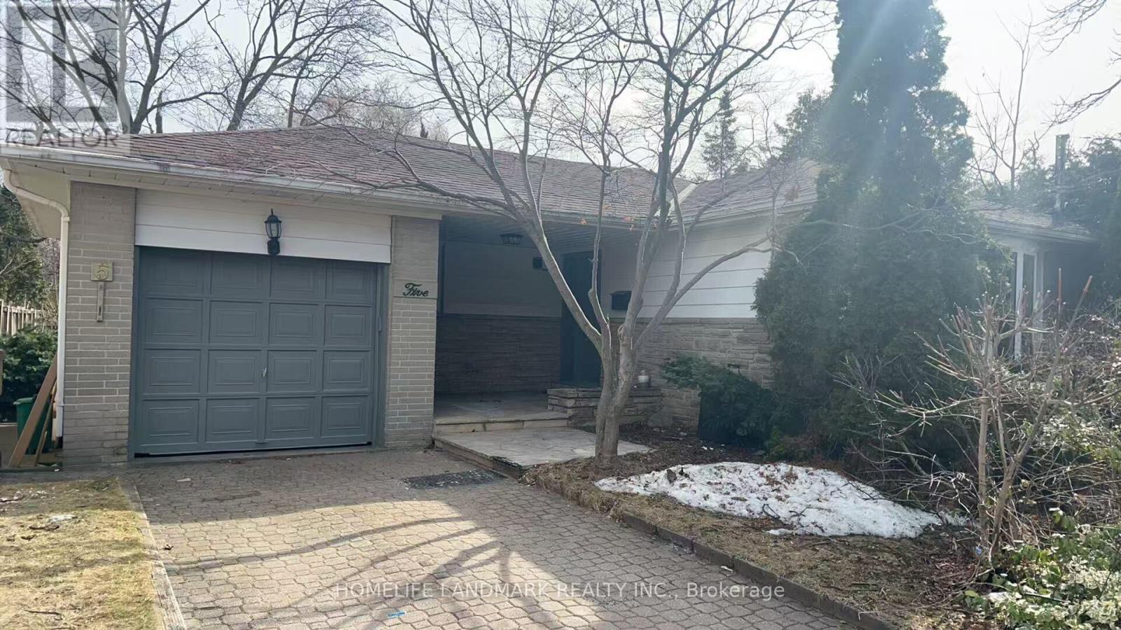 Detached at 5 PARK GLEN DRIVE, Toronto (Banbury-Don Mills)