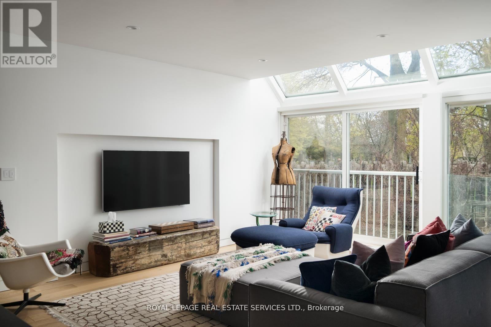 Townhouse at 16 - 390 WELLESLEY STREET E, Toronto (Cabbagetown-South St. James Town)