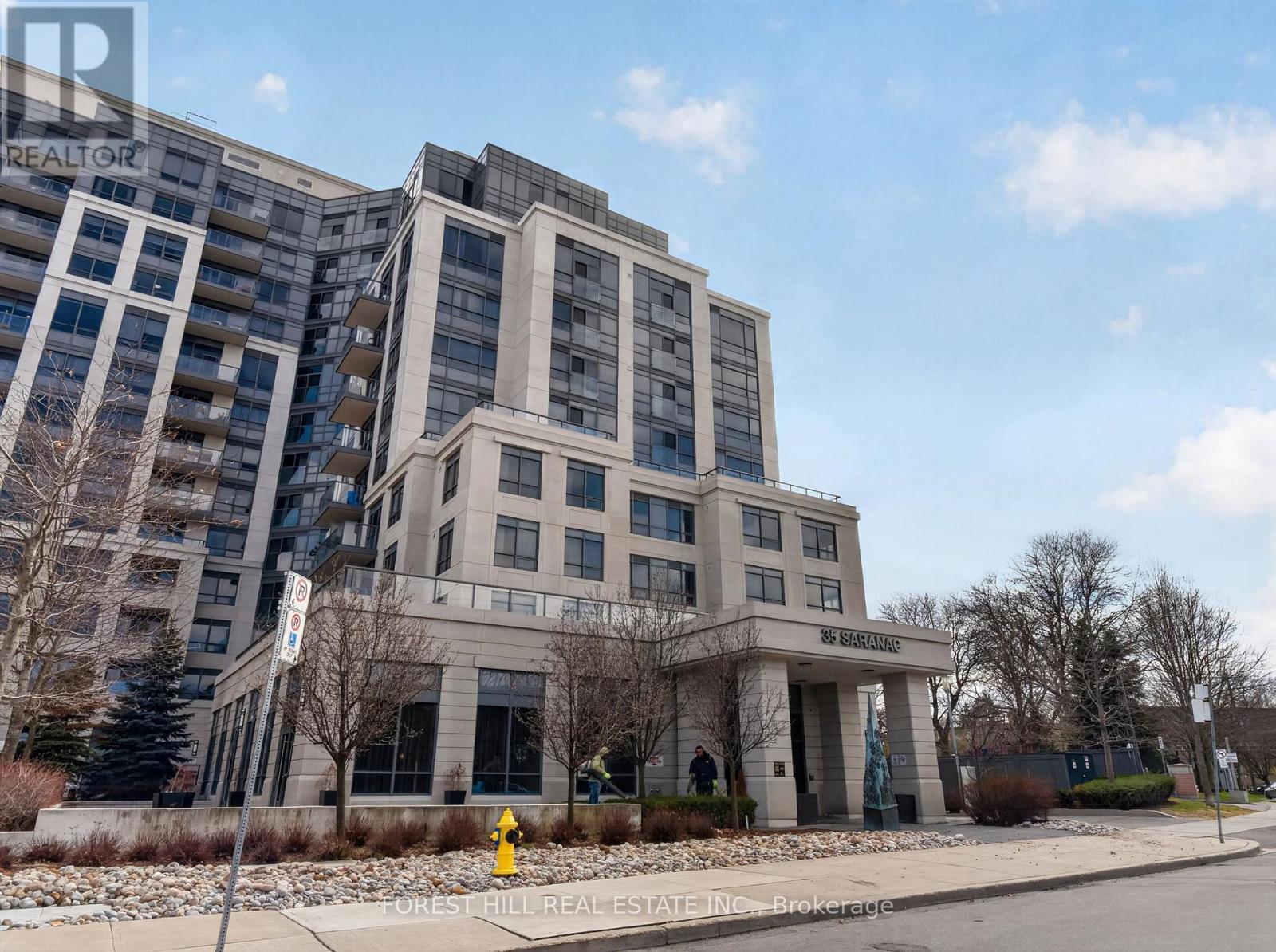 Apartment at 224 - 35 SARANAC BOULEVARD, Toronto (Englemount-Lawrence)