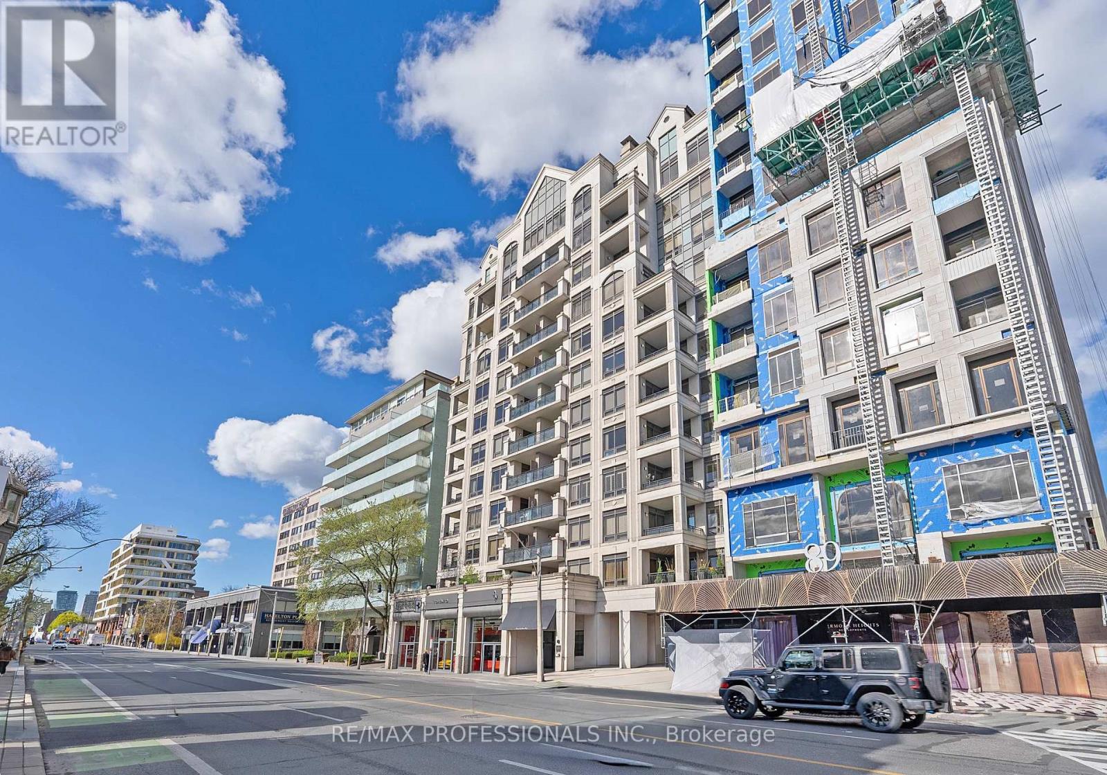 Apartment at SUBPH3 - 99 AVENUE ROAD, Toronto (Annex)