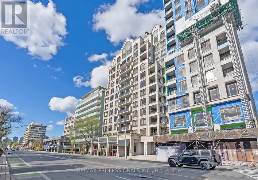 Apartment at SUBPH3 - 99 AVENUE ROAD, Toronto