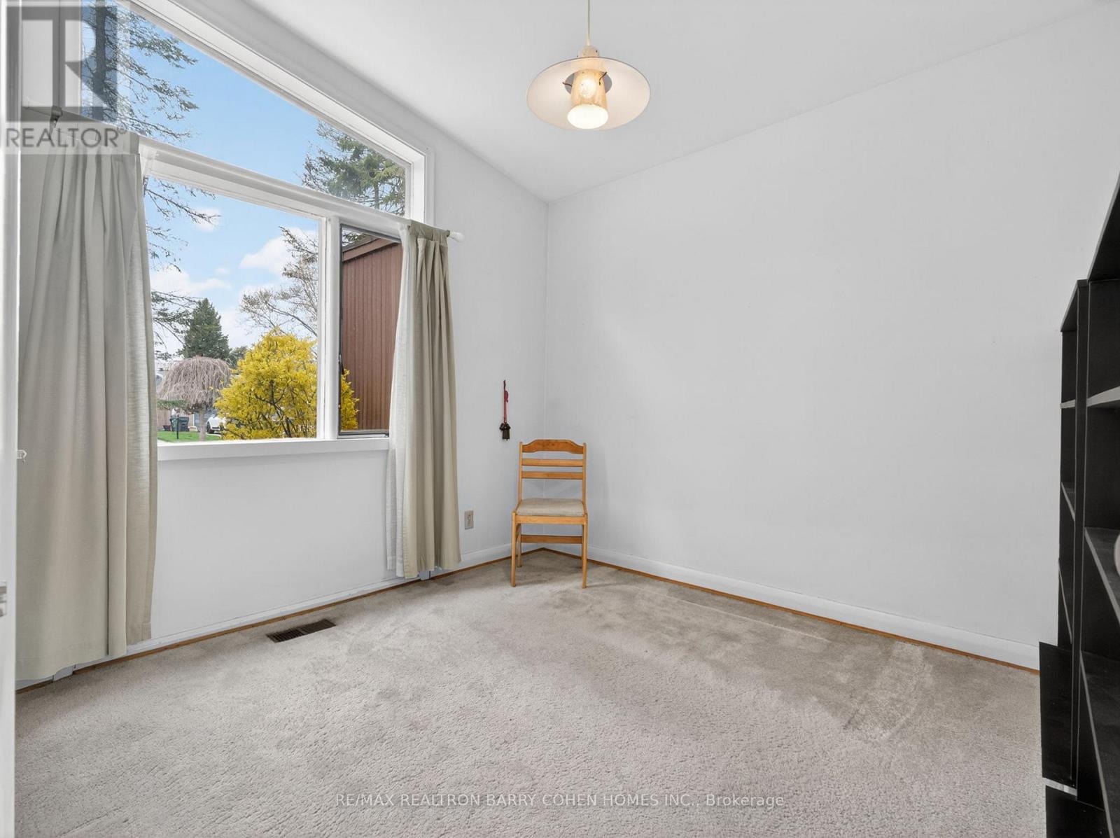 Detached at 4 MALABAR PLACE, Toronto