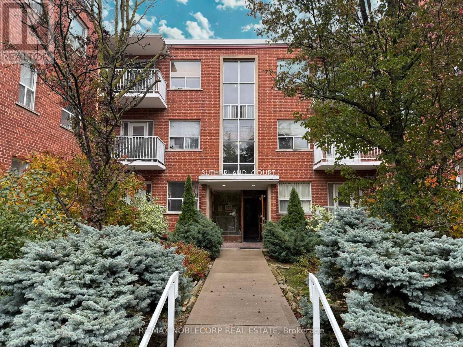 Multiplex at 212 - 1315 BAYVIEW AVENUE, Toronto (Leaside)