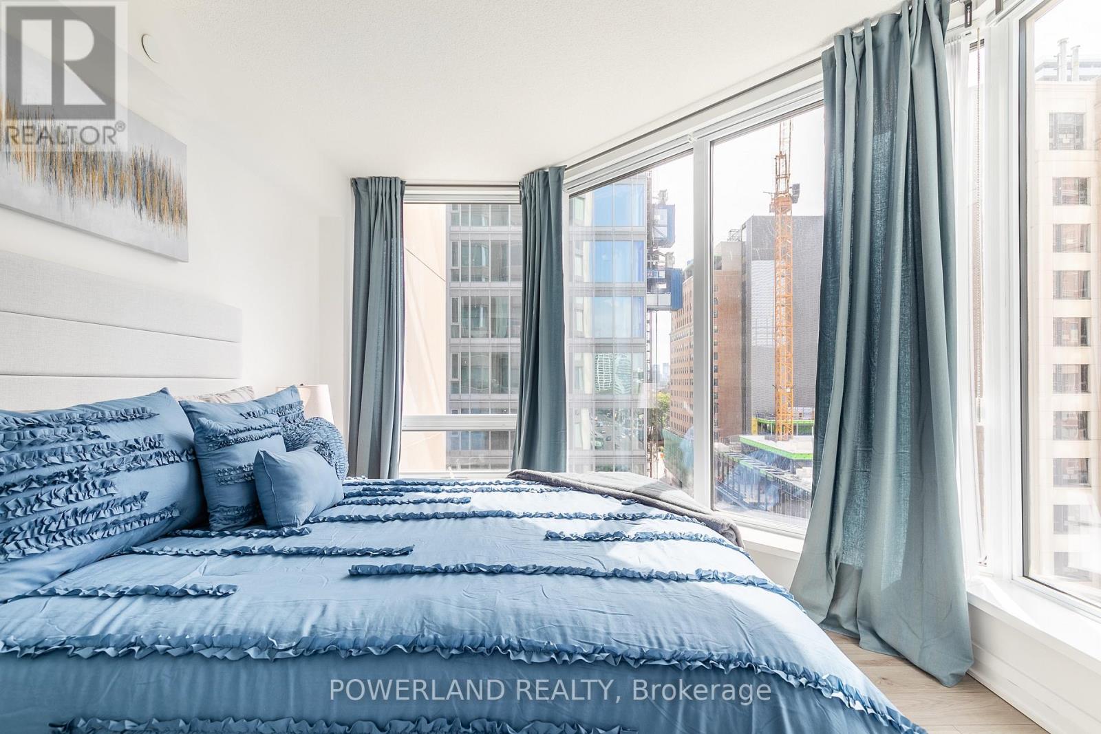 Apartment at 814 - 155 YORKVILLE AVENUE, Toronto (Annex)